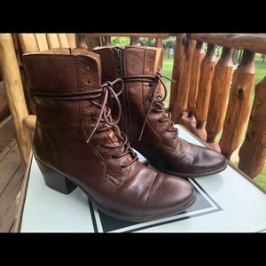 Frye Courtney Lace Up Side Zip Cognac Leather Boot
